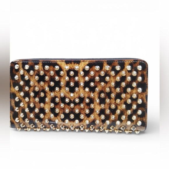 🚨SOLD🚨💥Christian Louboutin💥 Leopard Print Gold Studded Zip Around Wallet. - Picture 2 of 7